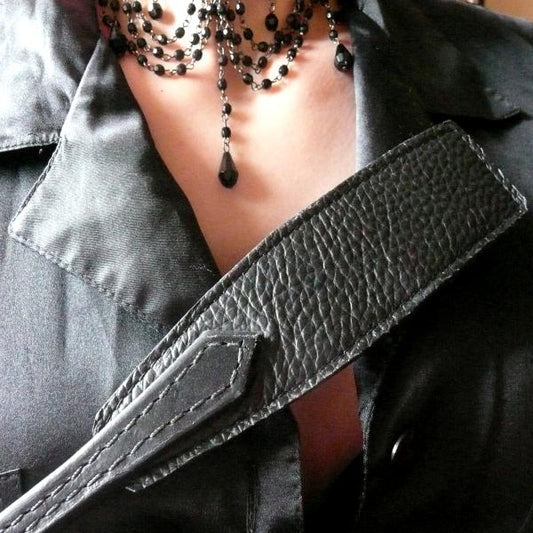 MCHURT - SORT DUNGEON RIDEPISK