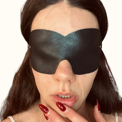 KINK KBH // HANDCRAFTED - BLØDT SKIND BLINDFOLD